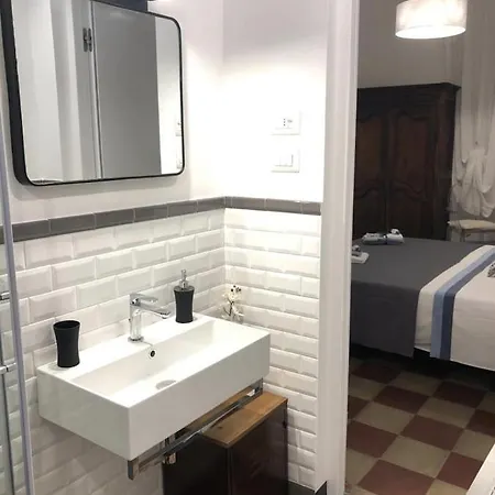 아파트 In Canneto...genova Nel Cuore. *