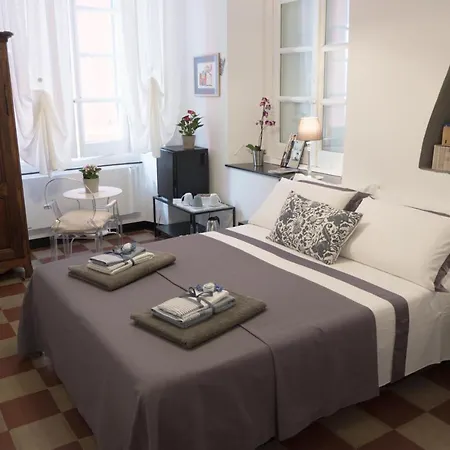 In Canneto...genova Nel Cuore. *