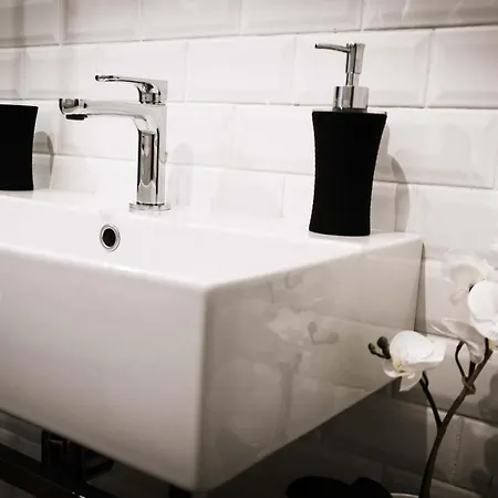 Апартаменты In Canneto...genova Nel Cuore. *