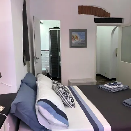 Апартаменты In Canneto...genova Nel Cuore. *