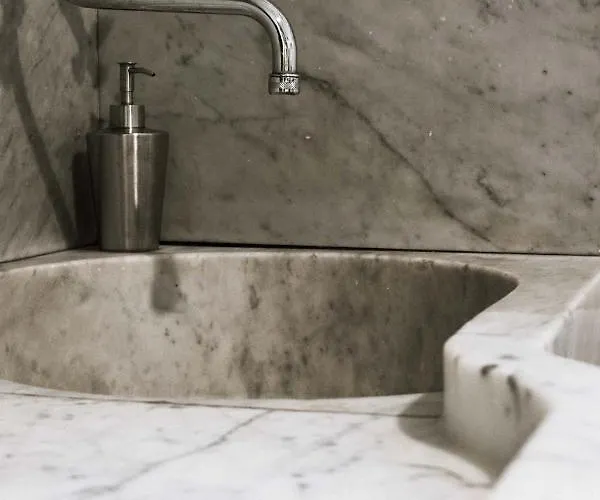 In Canneto...genova Nel Cuore. * جنوة