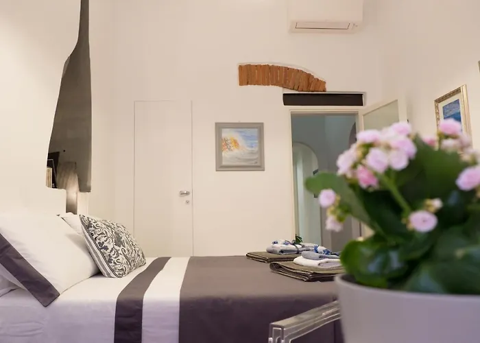 In Canneto...genova Nel Cuore. جنوة